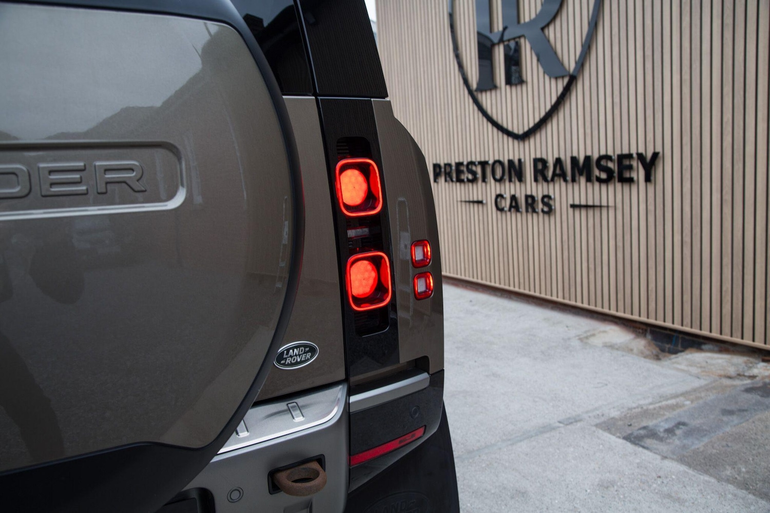 Used Land Rover Defender 2021 for sale - 78092734: Photo 46