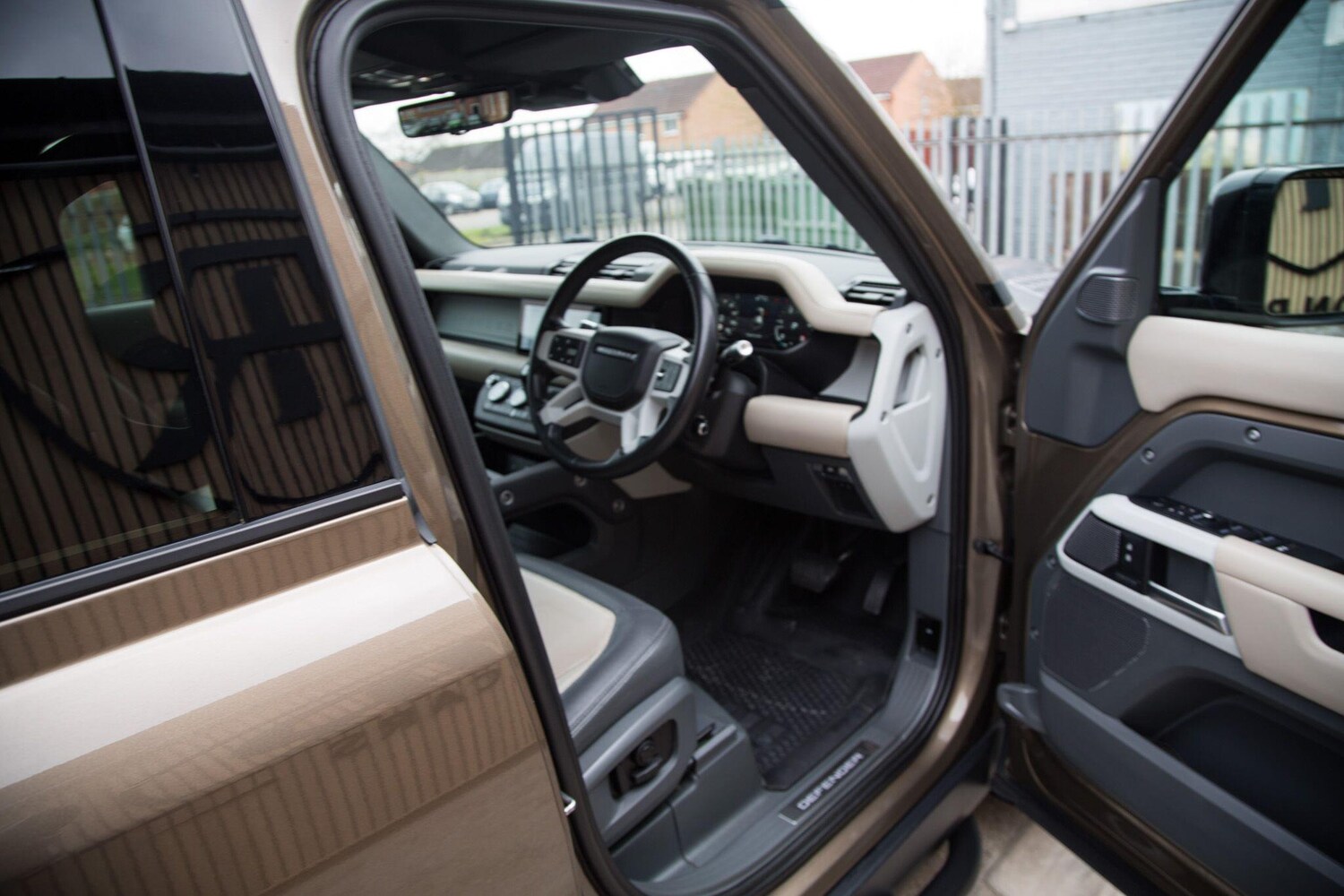 Used Land Rover Defender 2021 for sale - 78092734: Photo 49