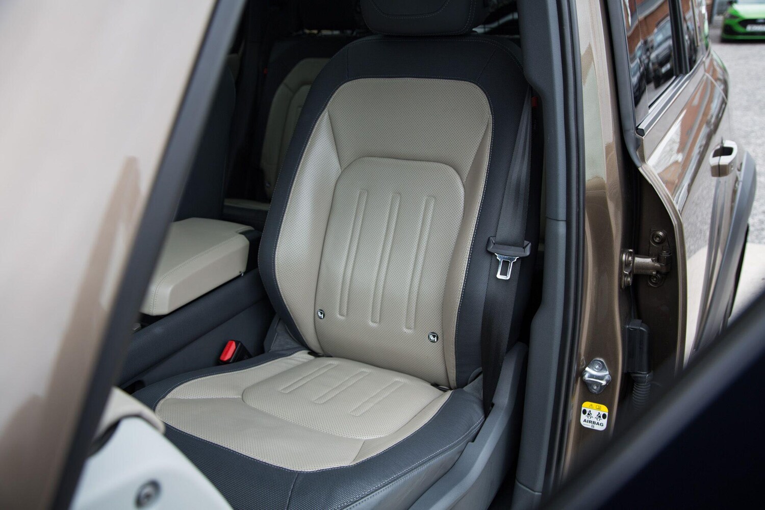 Used Land Rover Defender 2021 for sale - 78092734: Photo 51