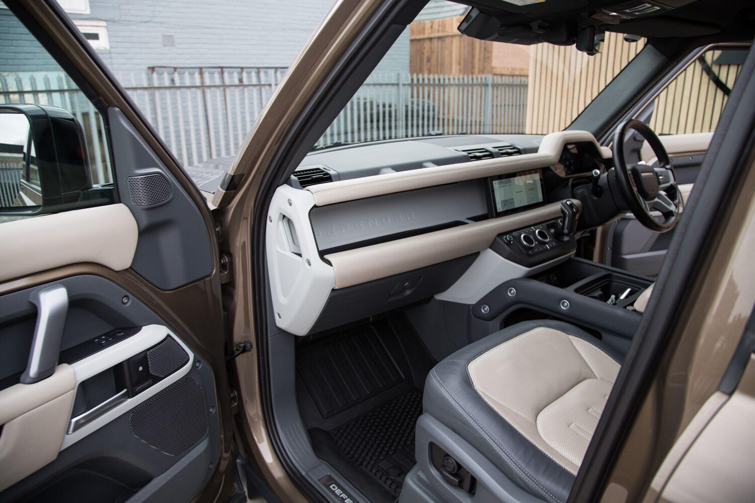 Used Land Rover Defender 2021 for sale - 78092734: Photo 52