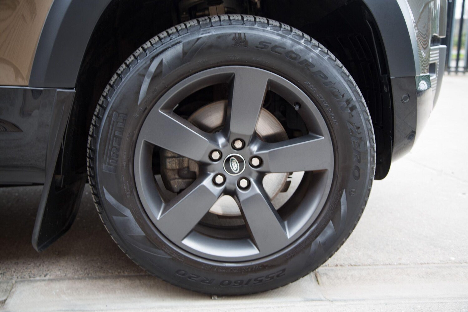 Used Land Rover Defender 2021 for sale - 78092734: Photo 68