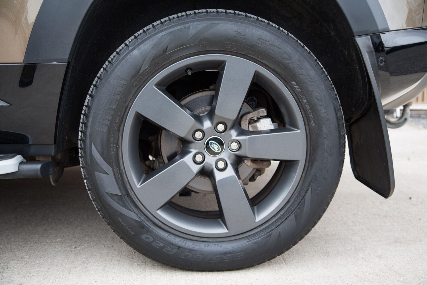 Used Land Rover Defender 2021 for sale - 78092734: Photo 70