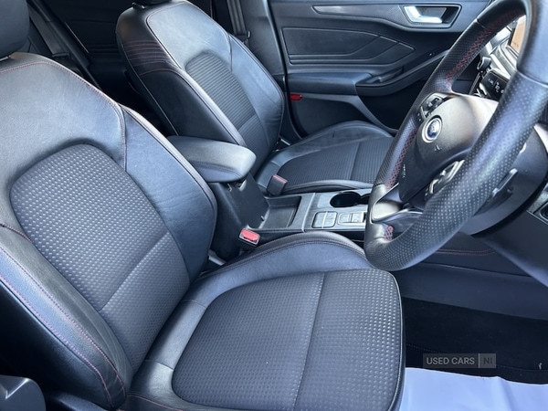 Used Ford Focus 2019 for sale - 76927342: Photo 11