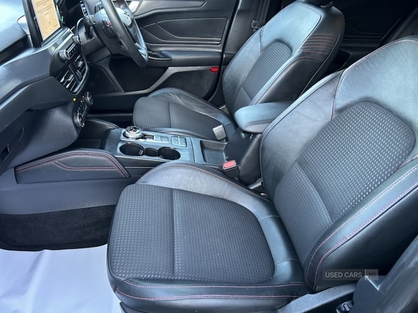 Used Ford Focus 2019 for sale - 76927342: Photo 16