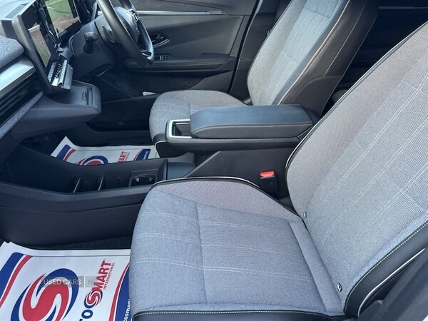 Used Renault Megane E Tech 2023 for sale - 76787293: Photo 14