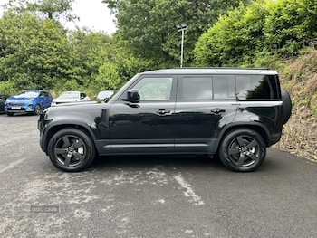 Used Land Rover Defender 2023 for sale - 78898935: Photo