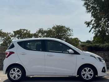 Used Hyundai i10 2016 for sale - 79547965: Photo