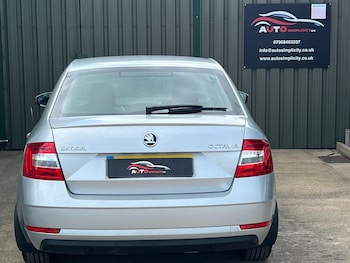 Used Skoda Octavia 2017 for sale - 78664112: Photo
