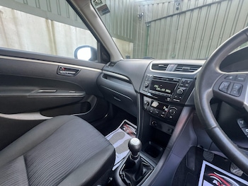 Used Suzuki Swift 2012 for sale - 79006277: Photo