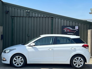 Used Hyundai i20 2015 for sale - 78760679: Photo