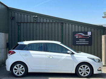 Used Hyundai i20 2015 for sale - 78760679: Photo