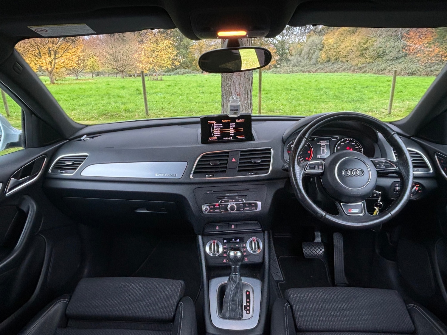 Used Audi Q3 2013 for sale - 76380395: Photo 12