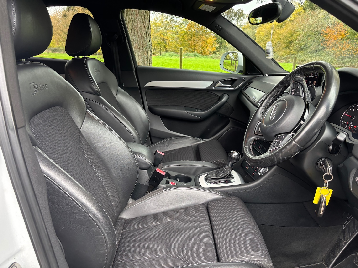 Used Audi Q3 2013 for sale - 76380395: Photo 7