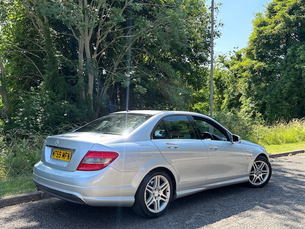 Used Mercedes-Benz C-Class 2009 for sale - 76225499: Photo 4