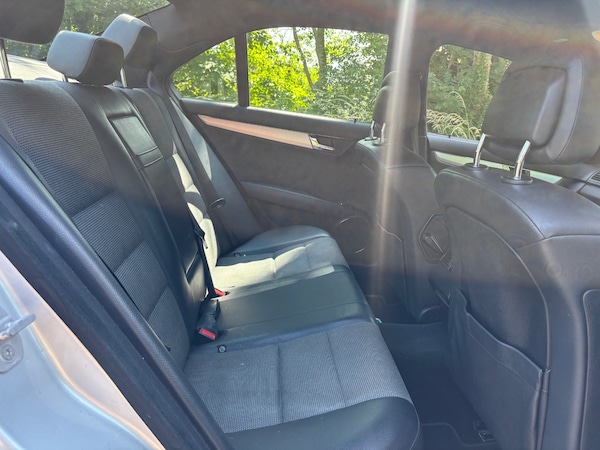 Used Mercedes-Benz C-Class 2009 for sale - 76225499: Photo 7