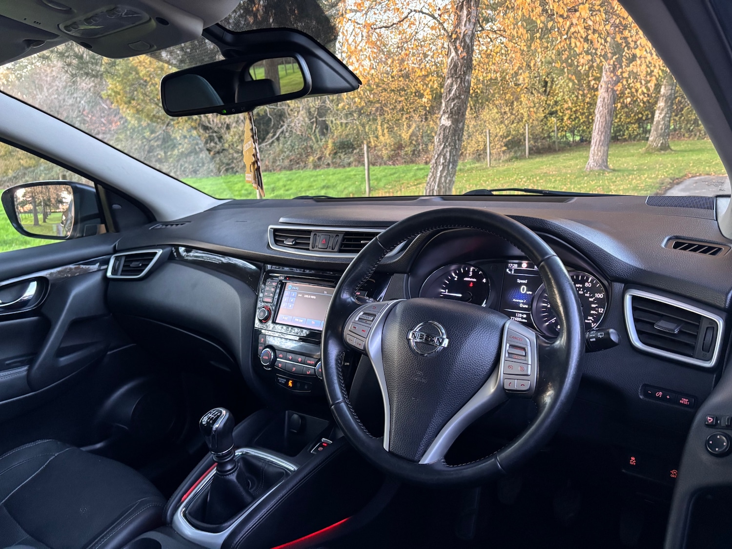 Used Nissan Qashqai 2017 for sale - 76741464: Photo 9