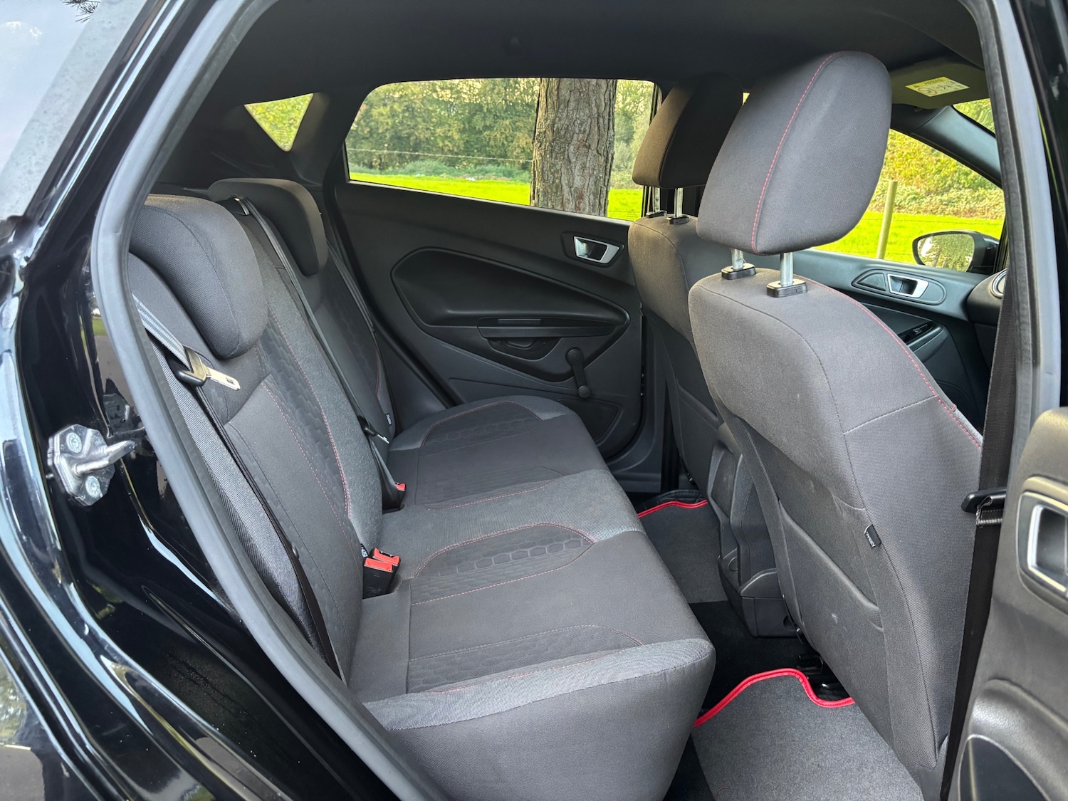 Used Ford Fiesta 2017 for sale - 76306094: Photo 8