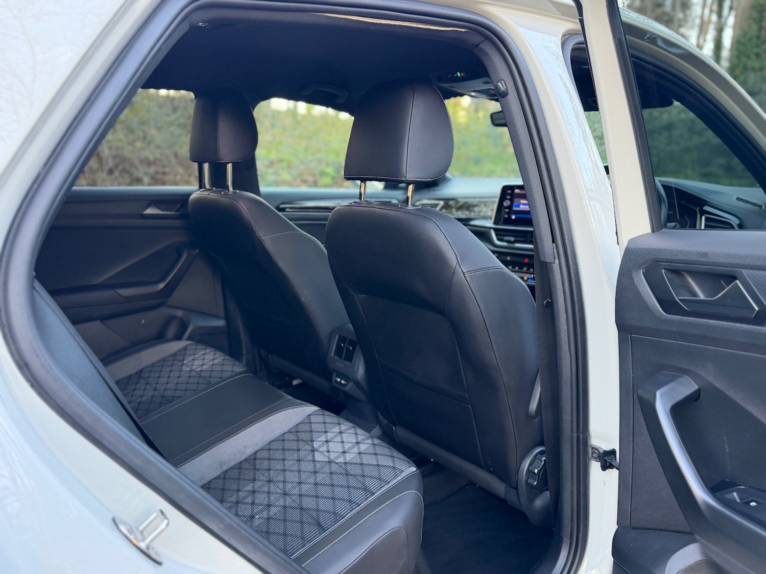 Used Volkswagen T-Roc 2023 for sale - 78112754: Photo 10