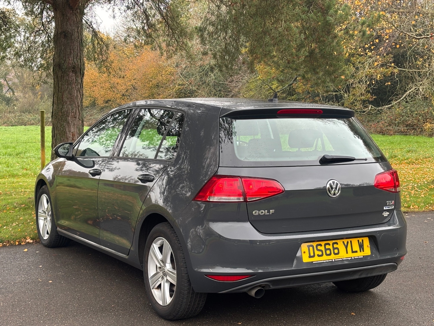 Used Volkswagen Golf 2016 for sale - 76515758: Photo 2