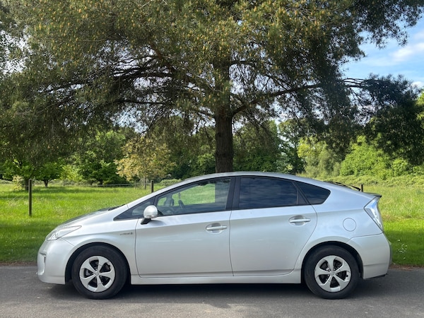 Used Toyota Prius 2014 for sale - 76246369: Photo 5