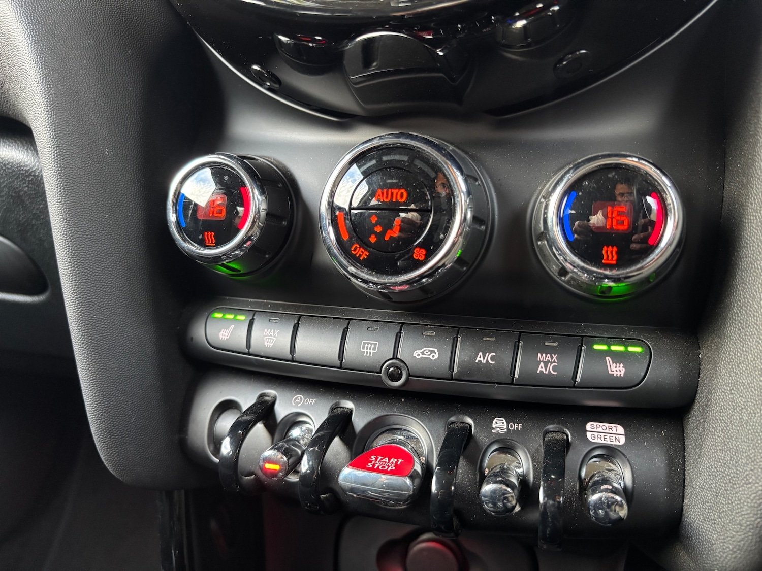 Used MINI Hatch 2024 for sale - 76671034: Photo 11