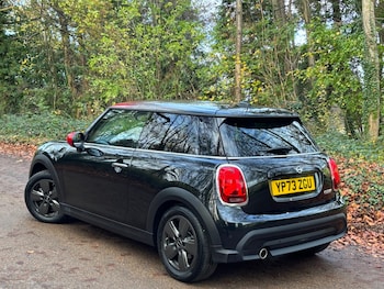Used MINI Hatch 2024 for sale - 76671034: Photo
