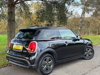 Used MINI Hatch 2024 for sale - 76671034: Photo