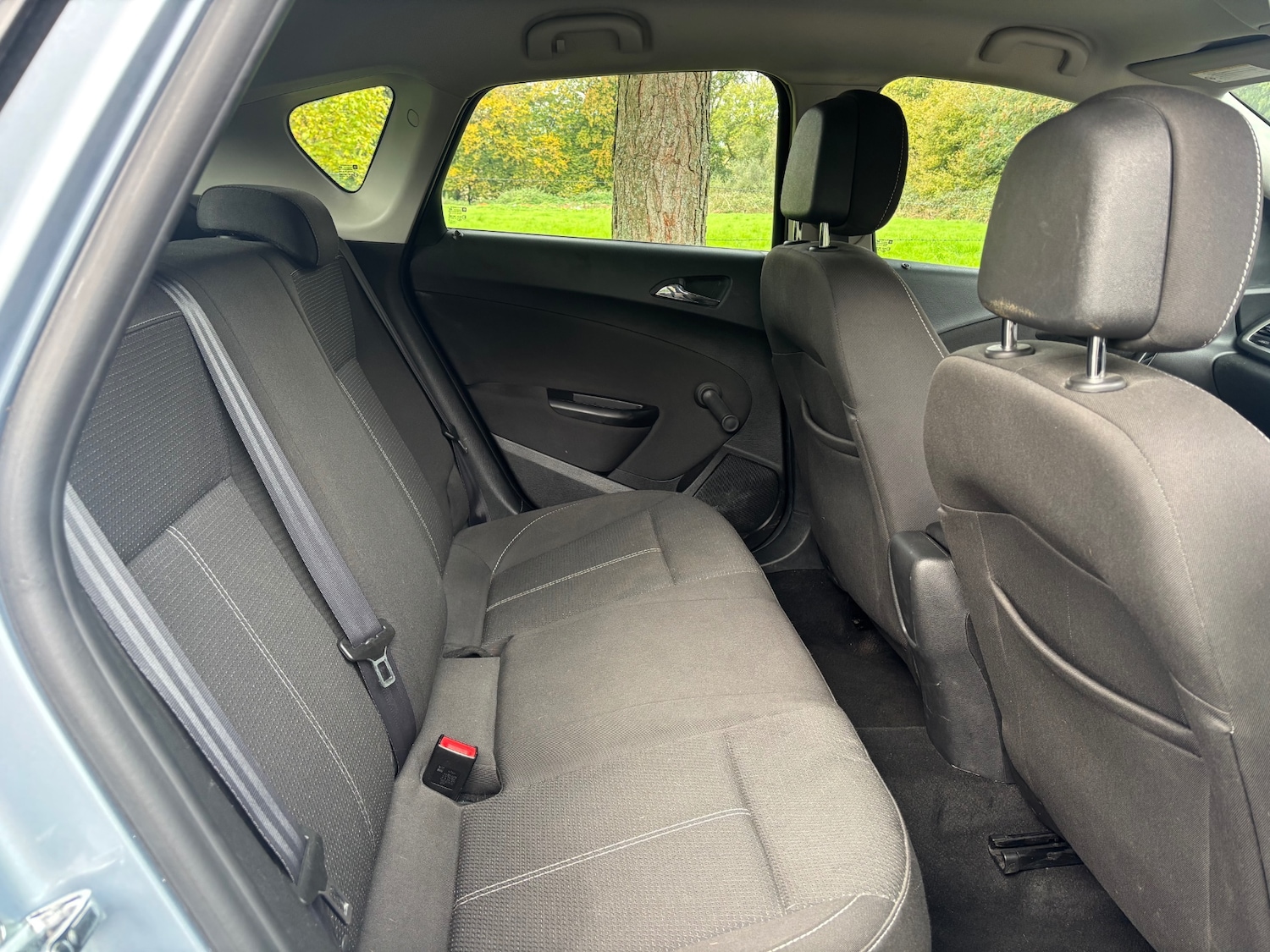 Used Vauxhall Astra 2015 for sale - 76232845: Photo 5