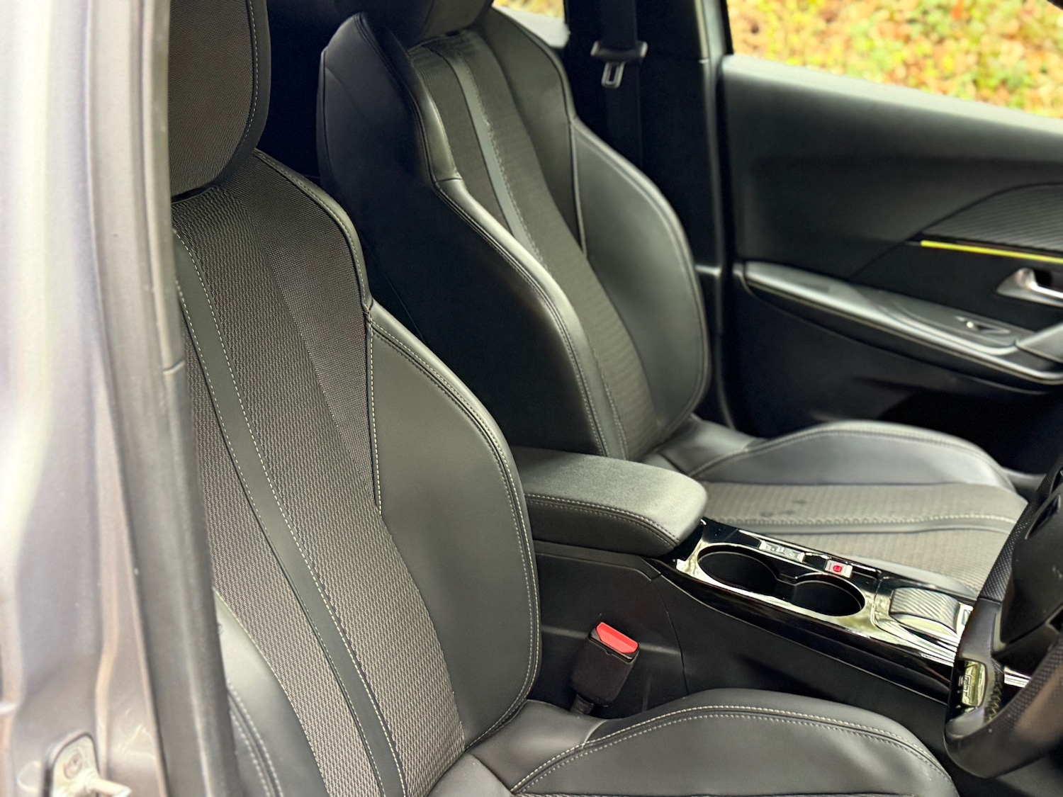 Used Peugeot 2008 2024 for sale - 78184154: Photo 6