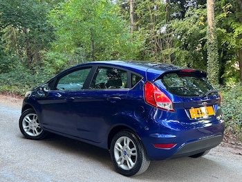 Used Ford Fiesta 2015 for sale - 76024275: Photo 2