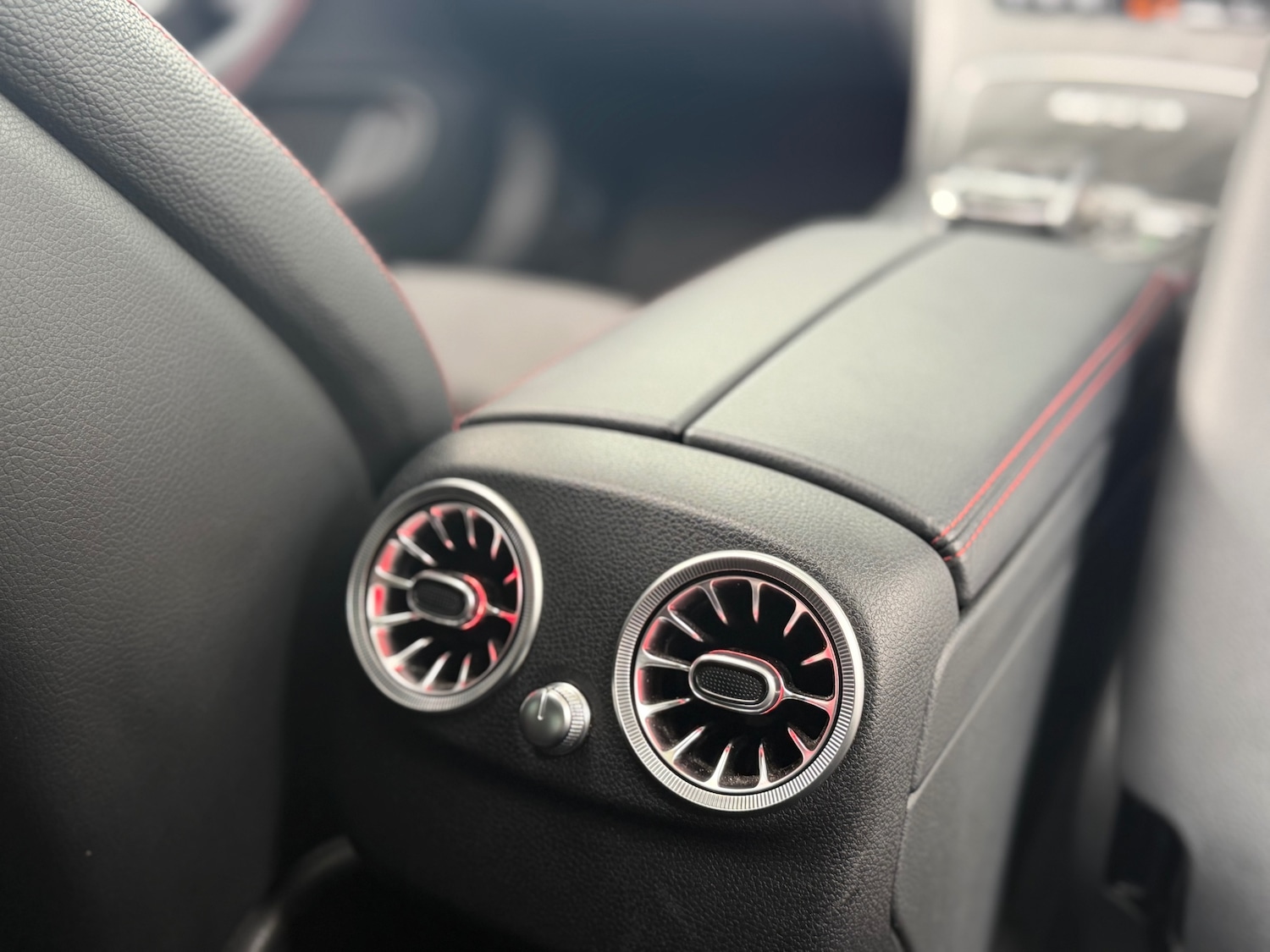 Used Mercedes-Benz C Class 2018 for sale - 77637085: Photo 13