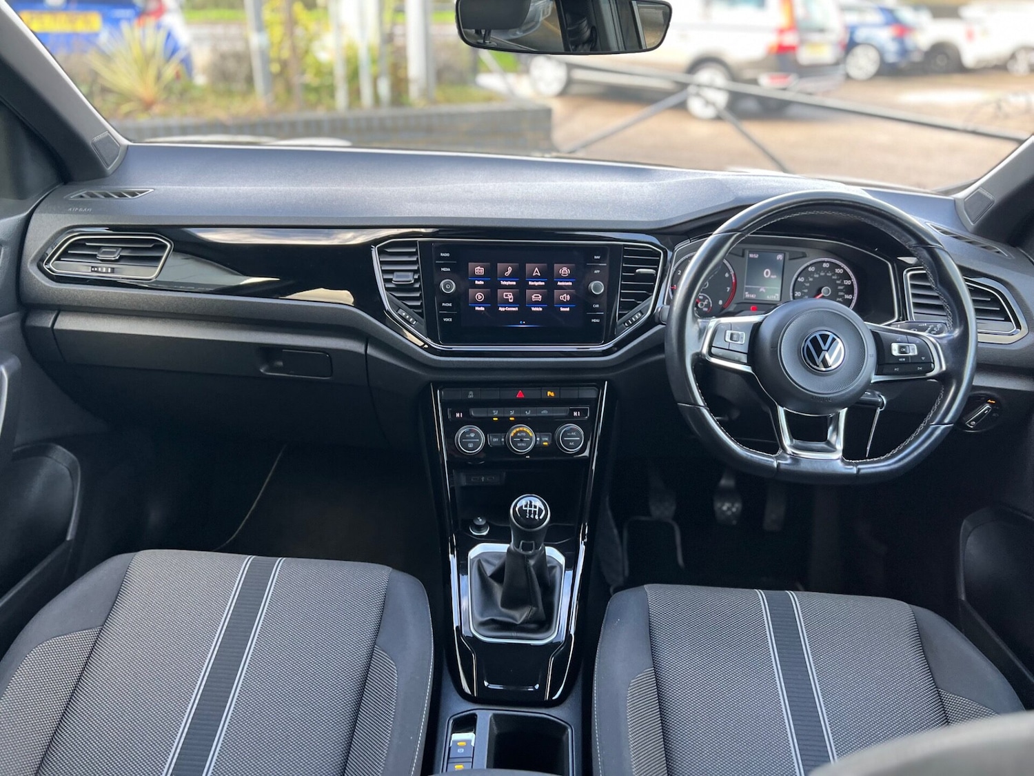 Used Volkswagen T-Roc 2021 for sale - 76659821: Photo 32