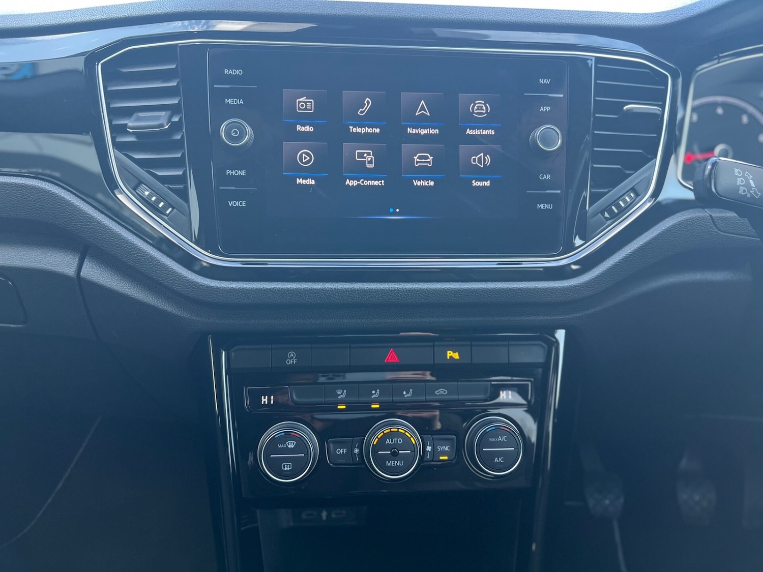 Used Volkswagen T-Roc 2021 for sale - 76659821: Photo 33