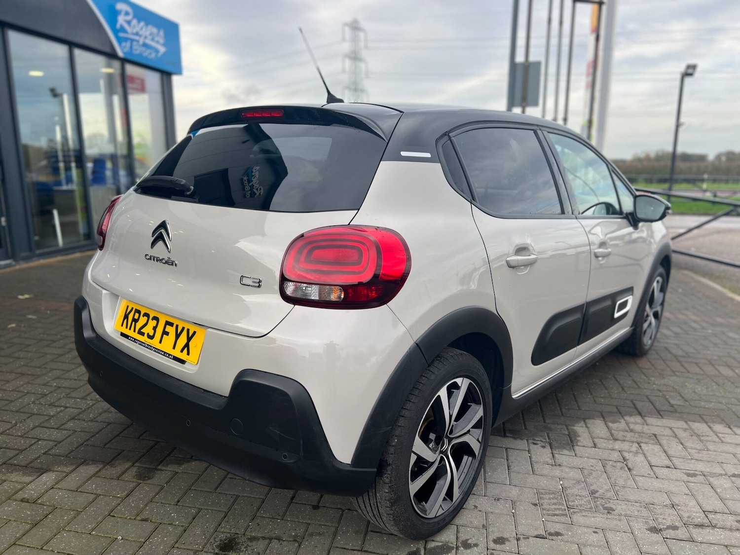 Used Citroen C3 2023 for sale - 76659817: Photo 7