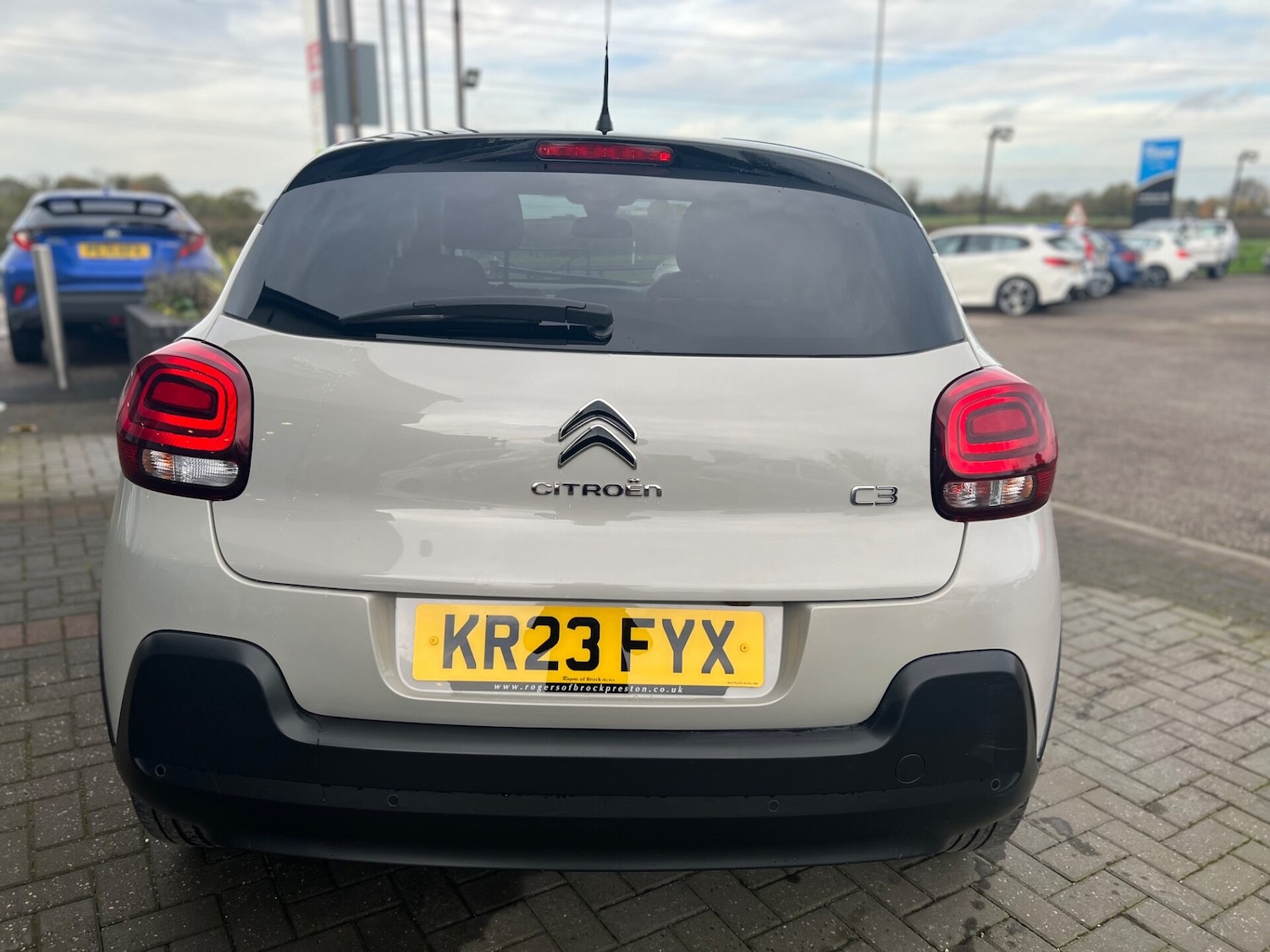 Used Citroen C3 2023 for sale - 76659817: Photo 8