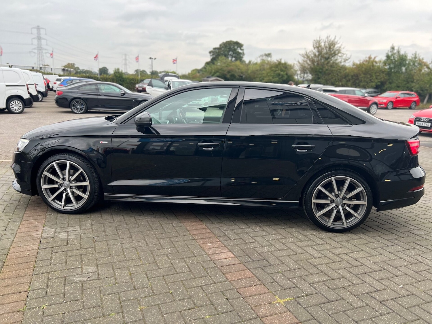 Used Audi A3 2018 for sale - 76659803: Photo 10
