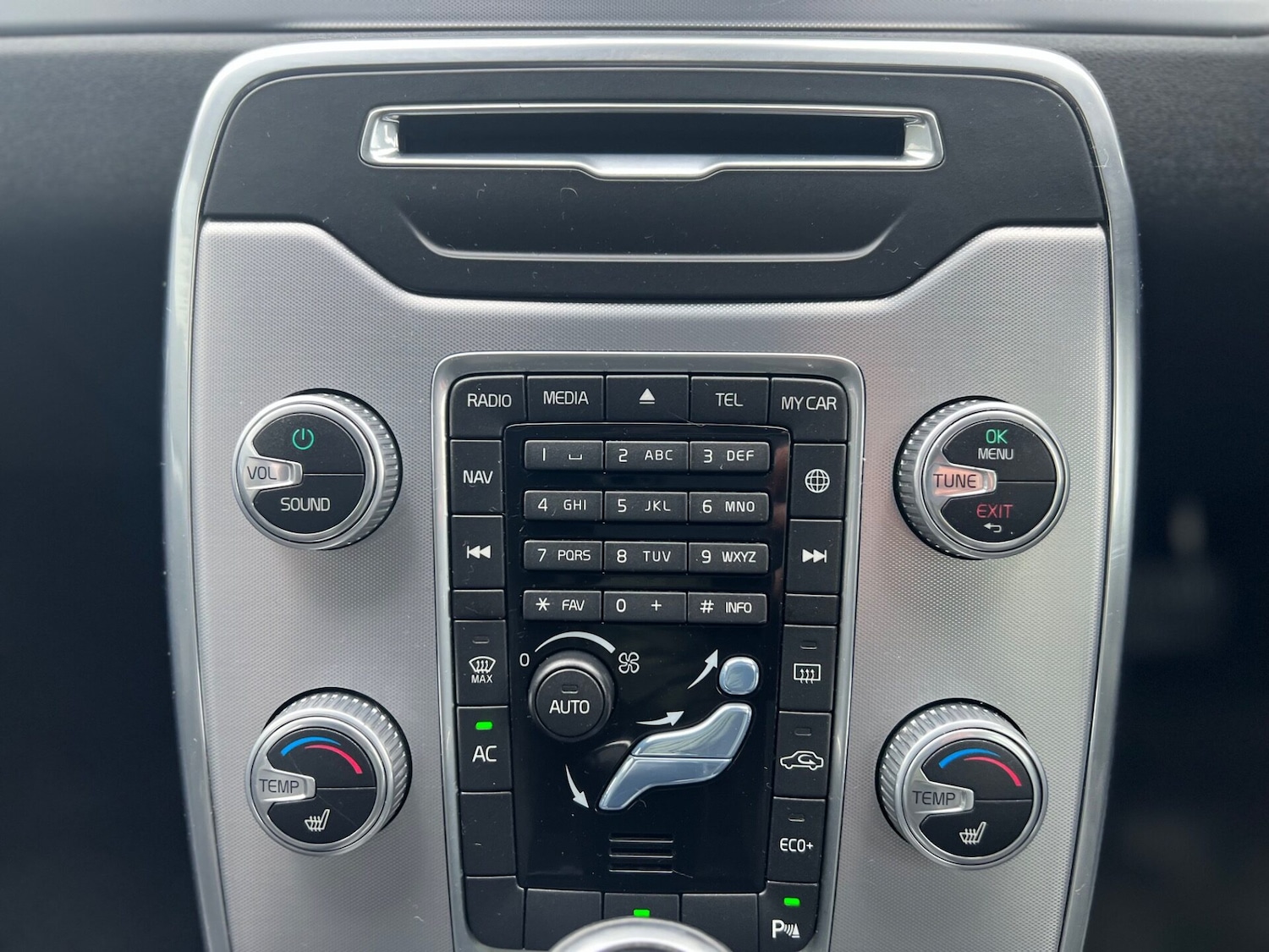 Used Volvo V70 2016 for sale - 77915556: Photo 35