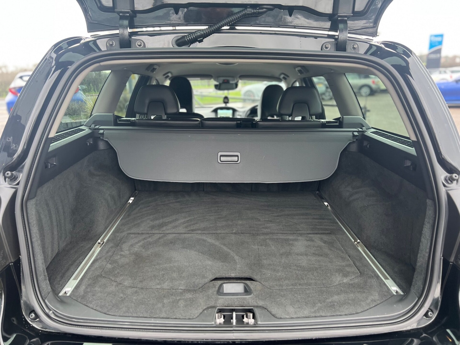 Used Volvo V70 2016 for sale - 77915556: Photo 37