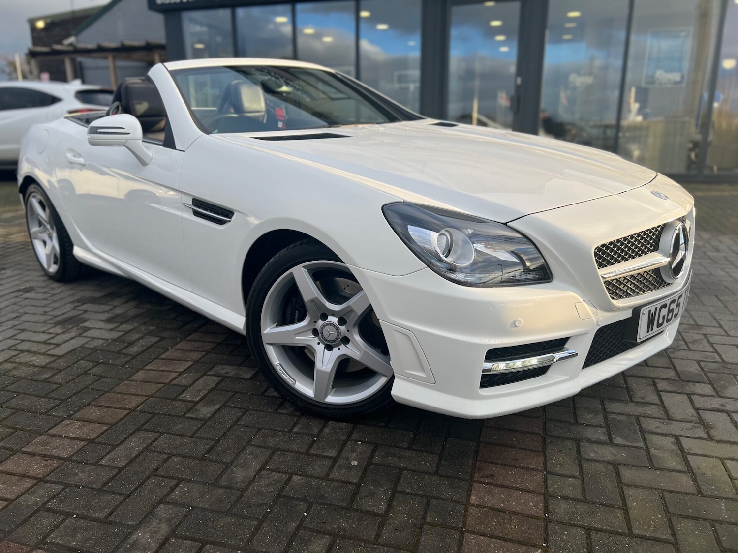 Used Mercedes-Benz SLK 2015 for sale - 77226214: Photo 2