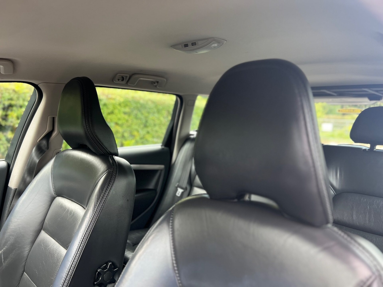 Used Volvo XC70 2011 for sale - 76659804: Photo 23