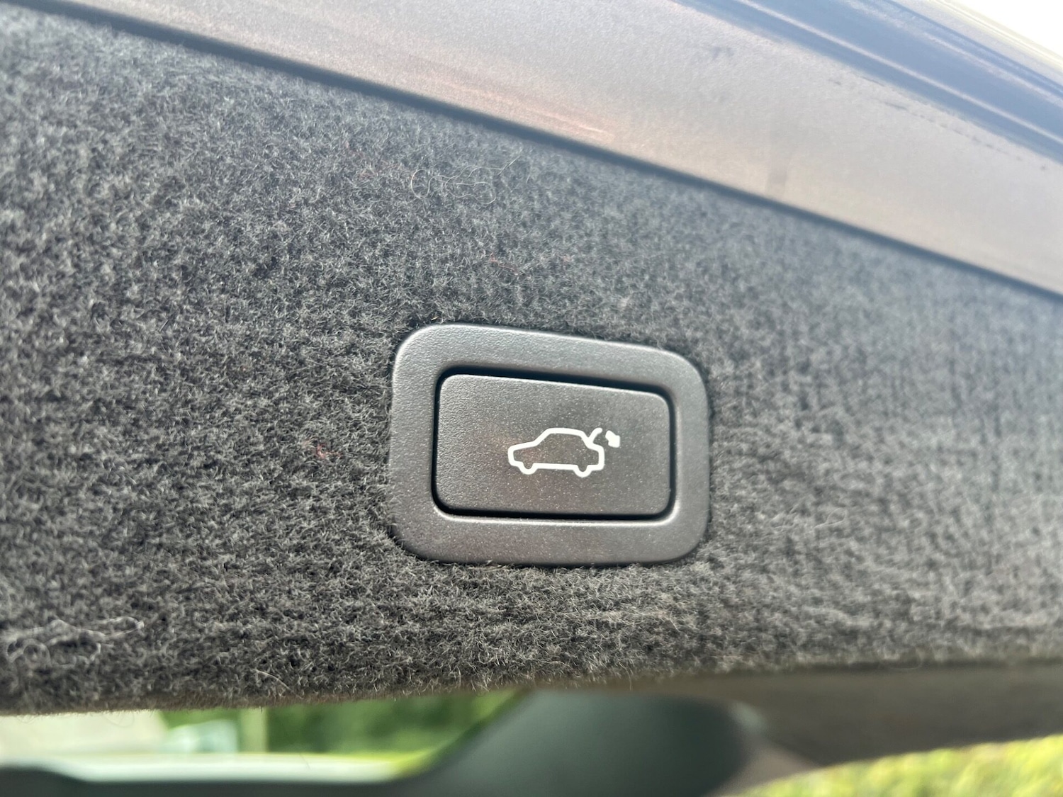 Used Volvo XC70 2011 for sale - 76659804: Photo 37