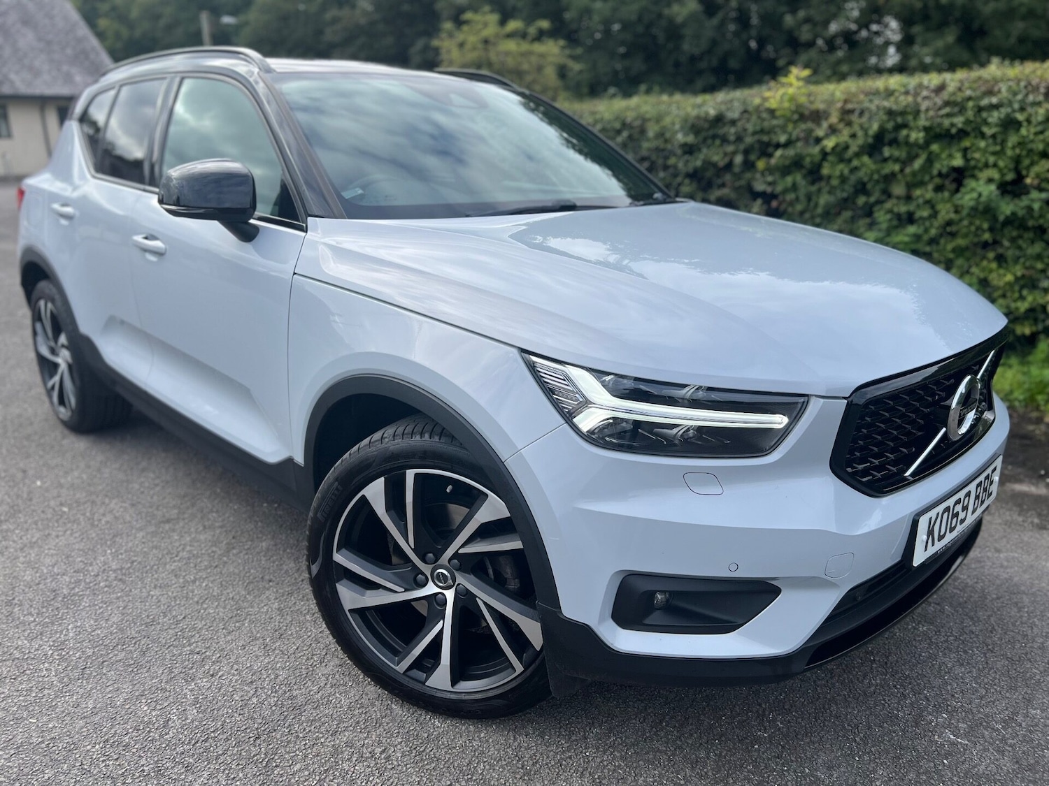 Used Volvo XC40 2020 for sale - 76659799: Photo 2