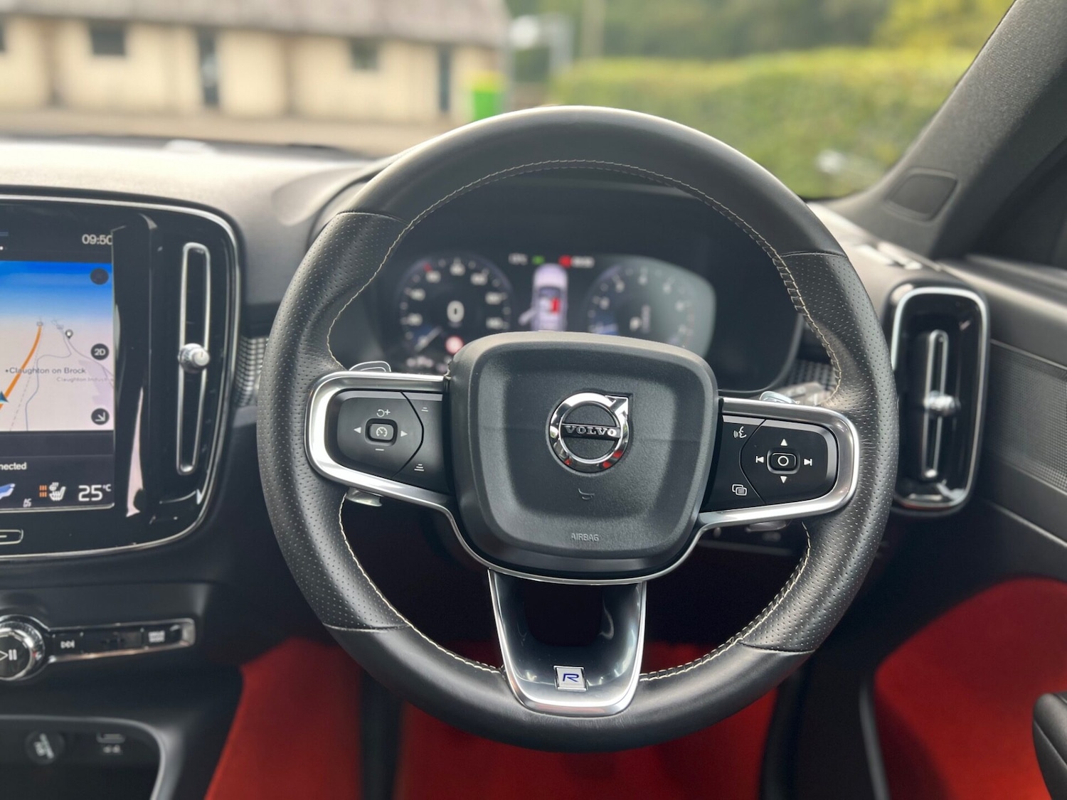 Used Volvo XC40 2020 for sale - 76659799: Photo 33