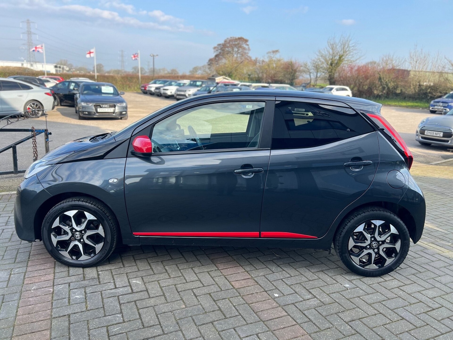 Used Toyota AYGO 2020 for sale - 77915532: Photo 10