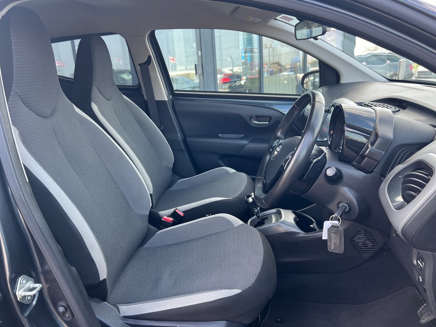 Used Toyota AYGO 2020 for sale - 77915532: Photo 16