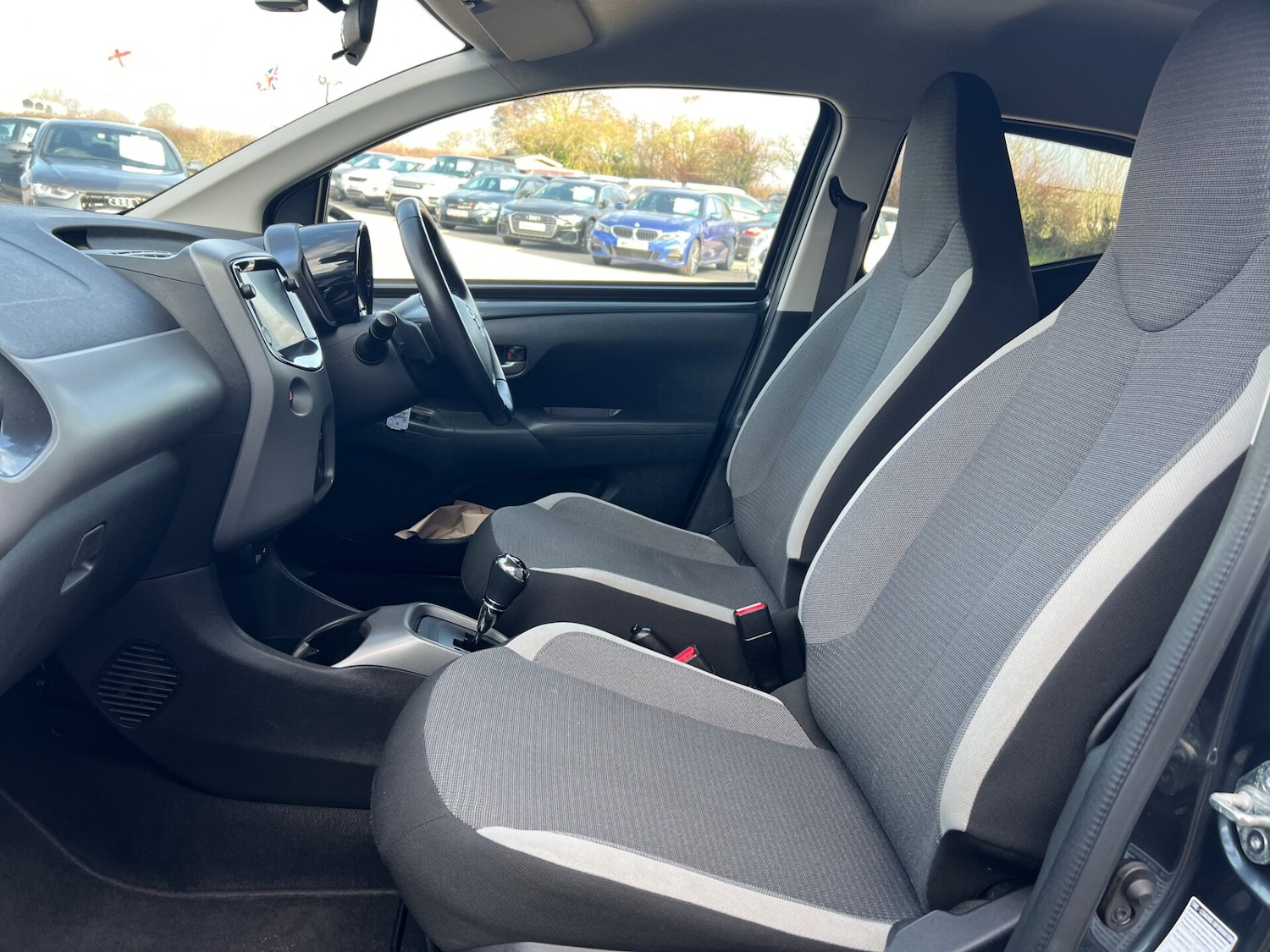 Used Toyota AYGO 2020 for sale - 77915532: Photo 23