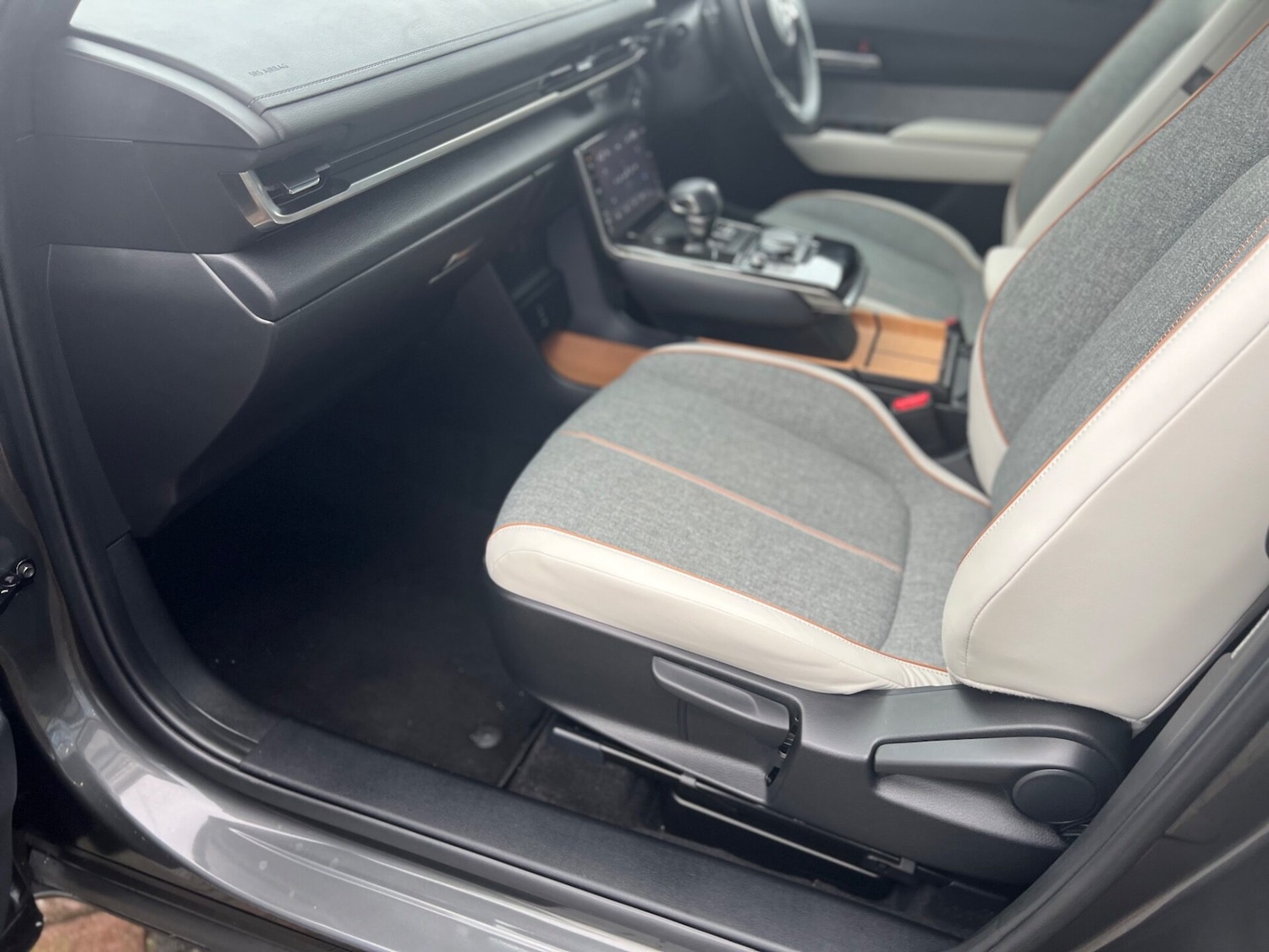 Used Mazda MX-30 2025 for sale - 76659823: Photo 44