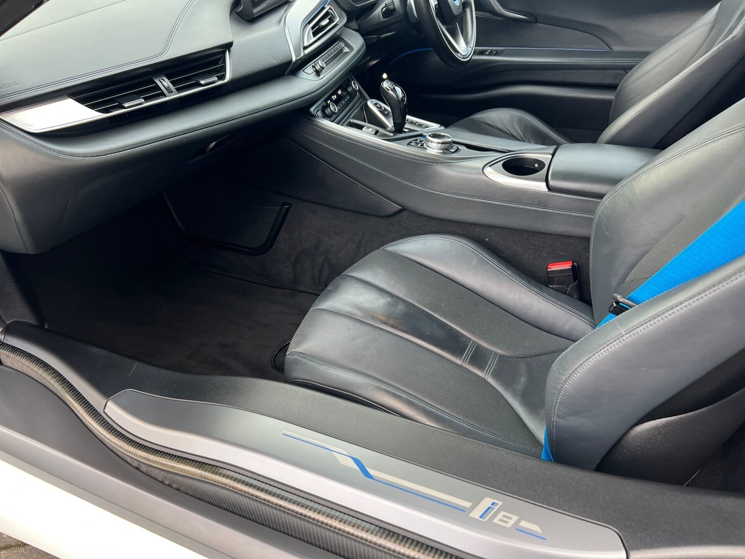 Used BMW i8 2014 for sale - 76659826: Photo 42