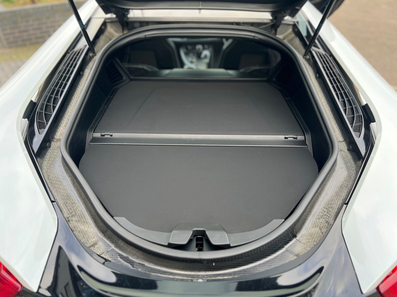 Used BMW i8 2014 for sale - 76659826: Photo 47