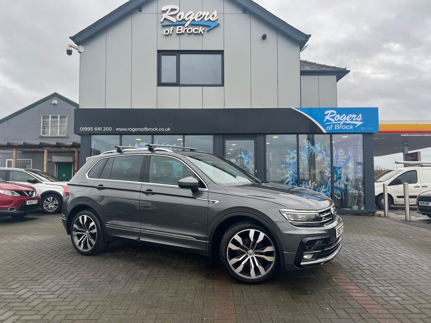 Used Volkswagen Tiguan 2017 for sale - 76659824: Photo 2